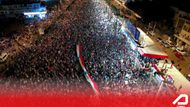 الآلاف يتظاهرون عدن